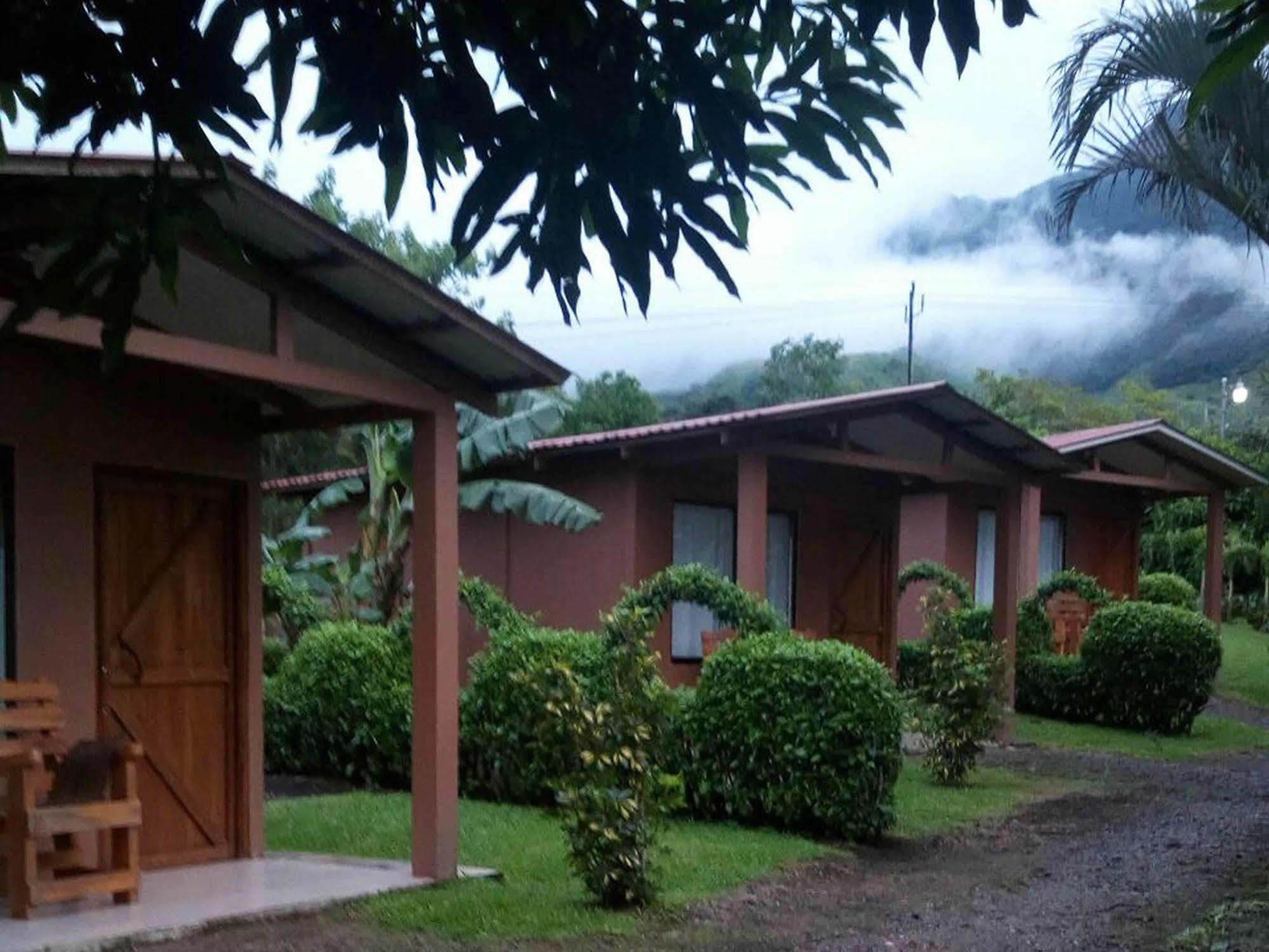 Paraiso Volcano Lodge Guayabo  المظهر الخارجي الصورة